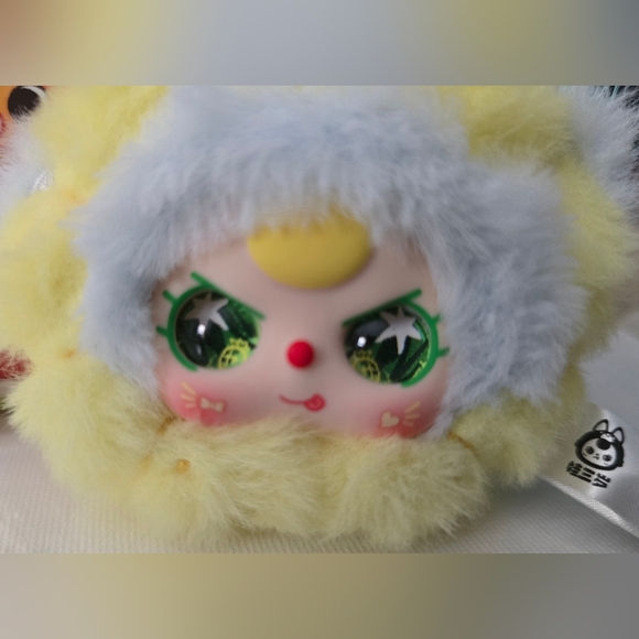 Baby Three Big Bites Plush Pendant  "Pineroll" - Picture 3 of 12